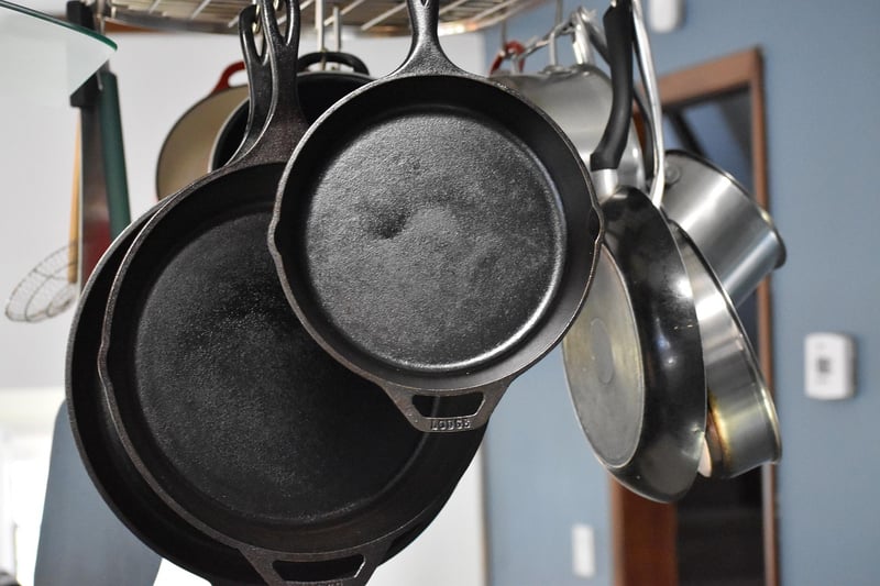 Cast Iron Cookware Set